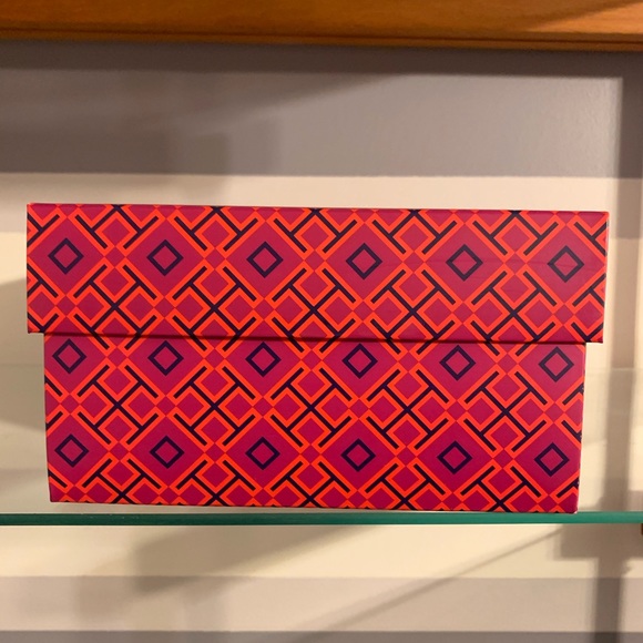 Box Only Tory Burch Women's 'Sally 2' Black Peep - Picture 2 of 4